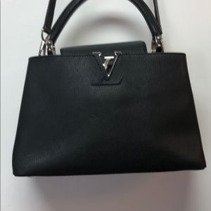 LOUIS VUITTON Taurillon Capucines PM Black